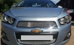 1 539 р. Сетка в решетку радиатора Russtal  Chevrolet Aveo  T300 (2011-2015) седан, хэтчбек (хром)  с доставкой в г. Екатеринбург. Увеличить фотографию 1