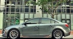 Пороги накладки CT Chevrolet Cruze J300 седан дорестайлинг (2009-2012)