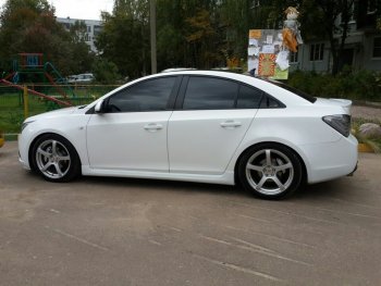 4 099 р. Пороги накладки пластиковые CT Chevrolet Cruze J305 хэтчбек дорестайлинг (2009-2012) (Неокрашенные)  с доставкой в г. Екатеринбург. Увеличить фотографию 3