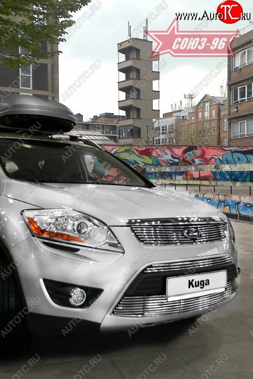 5 579 р. Декоративная вставка воздухозаборника в бампер Souz-96 Ford Kuga 1 (2008-2013)  с доставкой в г. Екатеринбург