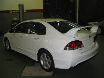 Спойлер Lit company Honda Civic FD седан дорестайлинг (2005-2008)