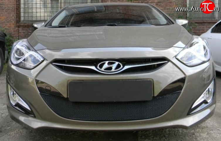 2 099 р. Сетка на бампер Russtal (черная) Hyundai I40 1 VF дорестайлинг седан (2011-2015)  с доставкой в г. Екатеринбург