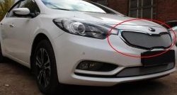 1 539 р. Сетка в решетку радиатора Russtal  KIA Cerato  3 YD (2013-2016) дорестайлинг седан (хром)  с доставкой в г. Екатеринбург. Увеличить фотографию 1