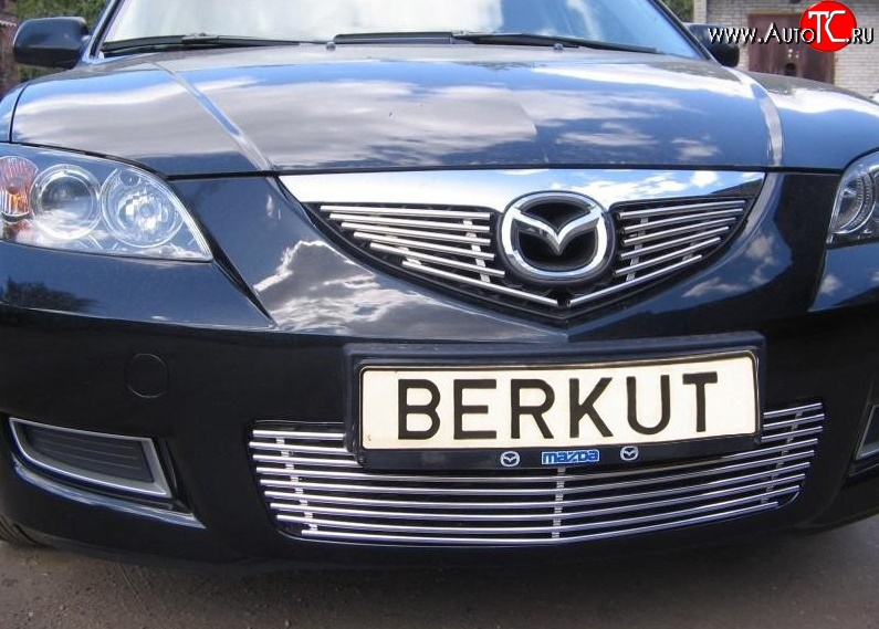 3 999 р. Декоративная вставка решетки радиатора Berkut Mazda 3/Axela BK дорестайлинг седан (2003-2006)  с доставкой в г. Екатеринбург