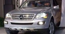 Накладка на передний бампер CT Mercedes-Benz ML class W164 дорестайлинг (2005-2008)