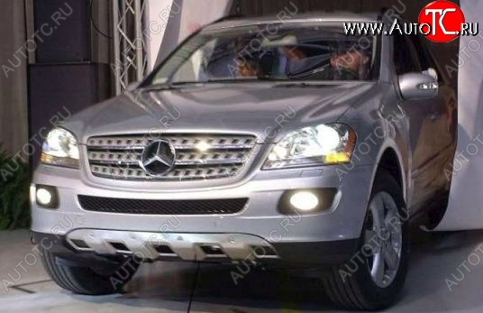 17 299 р. Накладка на передний бампер CT Mercedes-Benz ML class W164 дорестайлинг (2005-2008) (Неокрашенная)  с доставкой в г. Екатеринбург