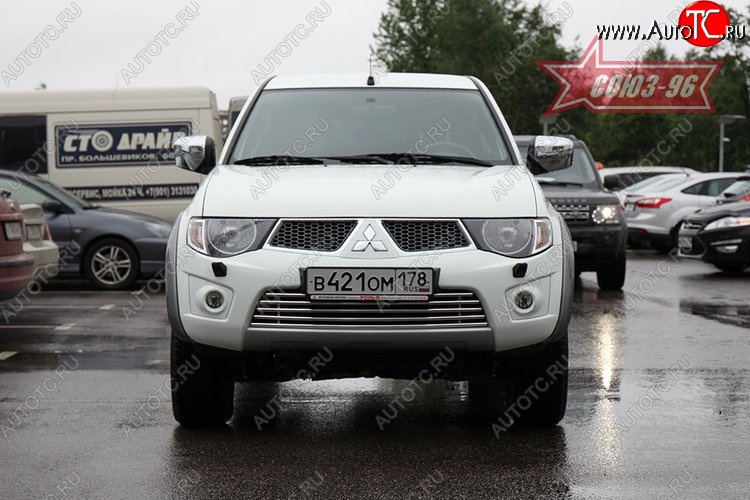 5 489 р. Декоративный элемент воздухозаборника Souz-96 (d16) Mitsubishi L200 5 KK,KL дорестайлинг (2015-2019)  с доставкой в г. Екатеринбург