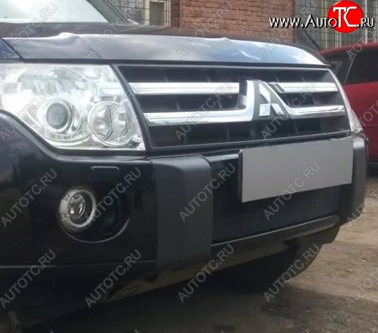 1 469 р. Защитная решётка в воздуховод автомобиля Russtal (черная) Mitsubishi Pajero 4 V90 дорестайлинг (2006-2011)  с доставкой в г. Екатеринбург