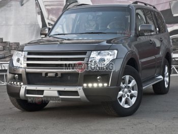 8 199 р. Решётка радиатора BROOMER Design Mitsubishi Pajero 4 V90 дорестайлинг (2006-2011) (Неокрашенная)  с доставкой в г. Екатеринбург. Увеличить фотографию 2