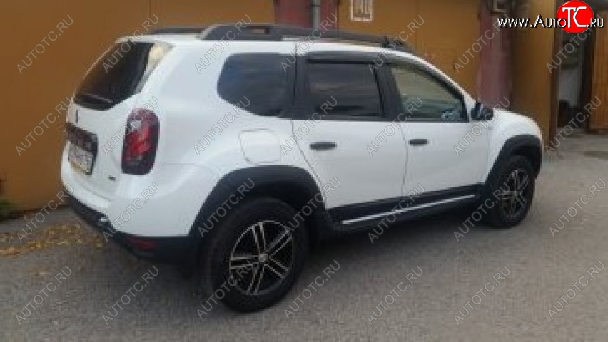 3 999 р. Накладки на двери Petroil Tuning Renault Duster HS дорестайлинг (2010-2015) (Тисненый пластик)  с доставкой в г. Екатеринбург