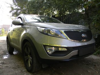 3 399 р. Защитная сетка в бампер (верх, ячейка 3х7 мм) Alfeco Стандарт  KIA Sportage  3 SL (2010-2014) дорестайлинг (Чёрная)  с доставкой в г. Екатеринбург. Увеличить фотографию 2