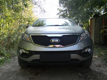 3 589 р. Защитная сетка в бампер (верх, ячейка 3х7 мм) Alfeco Стандарт  KIA Sportage  3 SL (2014-2016) рестайлинг (Чёрная)  с доставкой в г. Екатеринбург. Увеличить фотографию 3