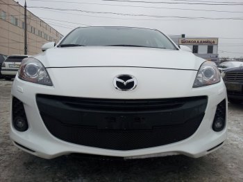 3 399 р. Защитная сетка в бампер (низ, ячейка 3х7 мм) Alfeco Стандарт  Mazda 3/Axela  BL (2011-2013) рестайлинг седан, рестайлинг, хэтчбэк (Чёрная)  с доставкой в г. Екатеринбург. Увеличить фотографию 1