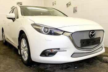 2 899 р. Защитная сетка в бампер (низ, ячейка 3х7 мм) Alfeco Стандарт  Mazda 3/Axela  BM (2016-2019) рестайлинг седан, рестайлинг, хэтчбэк (Хром)  с доставкой в г. Екатеринбург. Увеличить фотографию 3