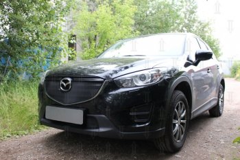 3 399 р. Защитная сетка в бампер (верх, ячейка 3х7 мм) Alfeco Стандарт Mazda CX-5 KE рестайлинг (2015-2017) (Чёрная)  с доставкой в г. Екатеринбург. Увеличить фотографию 2