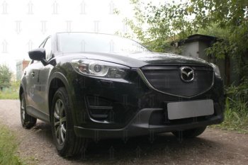 3 399 р. Защитная сетка в бампер (верх, ячейка 3х7 мм) Alfeco Стандарт Mazda CX-5 KE рестайлинг (2015-2017) (Чёрная)  с доставкой в г. Екатеринбург. Увеличить фотографию 3