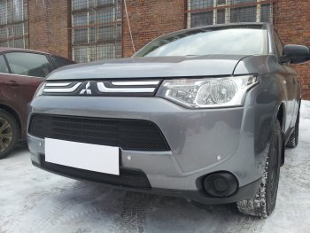 6 199 р. Защитная сетка в бампер (2 части, ячейка 3х7 мм) Alfeco Стандарт Mitsubishi Outlander GF дорестайлинг (2012-2014) (Чёрная)  с доставкой в г. Екатеринбург. Увеличить фотографию 2