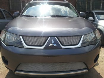 3 899 р. Защитная сетка в бампер (низ, ячейка 3х7 мм) Alfeco Стандарт Mitsubishi Outlander XL (CW)  дорестайлинг (2005-2009) (Хром)  с доставкой в г. Екатеринбург. Увеличить фотографию 4