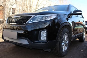 4 199 р. Защитная сетка в бампер (середина, ячейка 4х10 мм) Alfeco Премиум KIA Sorento XM рестайлинг (2012-2015) (Хром)  с доставкой в г. Екатеринбург. Увеличить фотографию 2