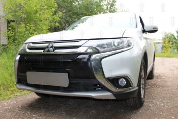 10 399 р. Защитная сетка в бампер (3 части, ячейка 4х10 мм) Alfeco Премиум Mitsubishi Outlander GF 2-ой рестайлинг (2015-2018) (Чёрная)  с доставкой в г. Екатеринбург. Увеличить фотографию 2