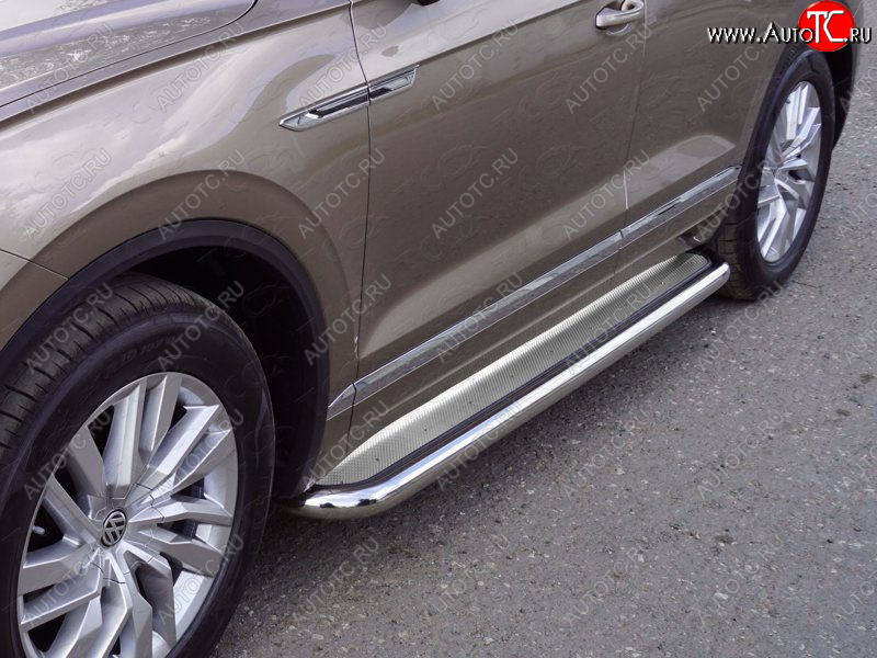 49 849 р. Пороги с площадкой 60,3 мм ТСС Тюнинг  Volkswagen Touareg  CR (2018-2024) (нержавейка)  с доставкой в г. Екатеринбург