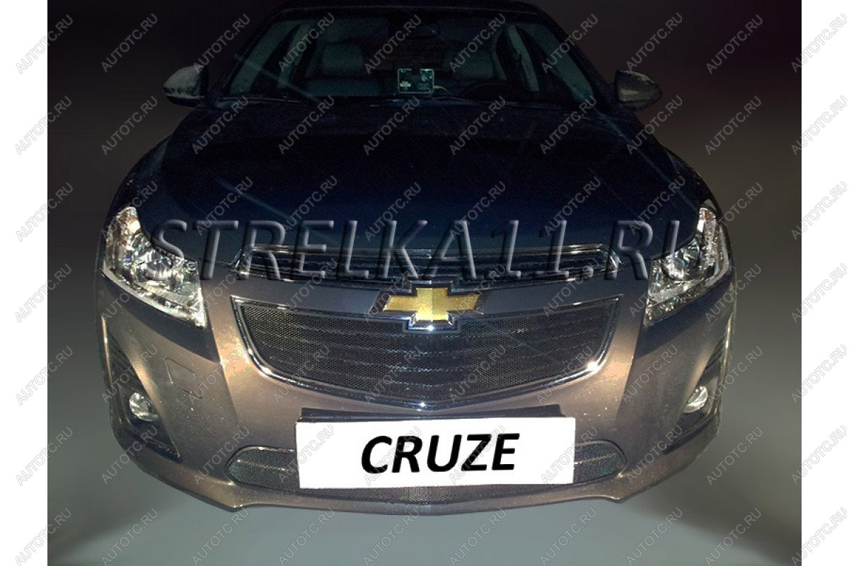 799 р. Зимняя заглушка решетки радиатора (низ) Стрелка11 Chevrolet Cruze J300 седан рестайлинг (2012-2015) (черная)  с доставкой в г. Екатеринбург