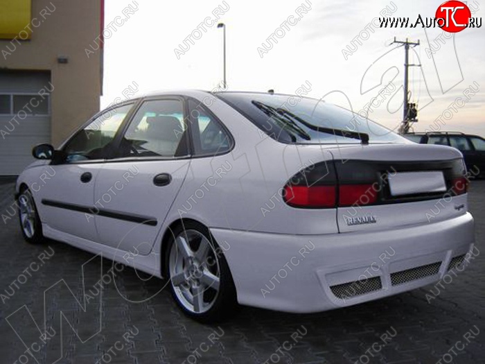 27 899 р. Задний бампер Rieger Renault Laguna X56 лифтбэк дорестайлинг (1993-1998)  с доставкой в г. Екатеринбург