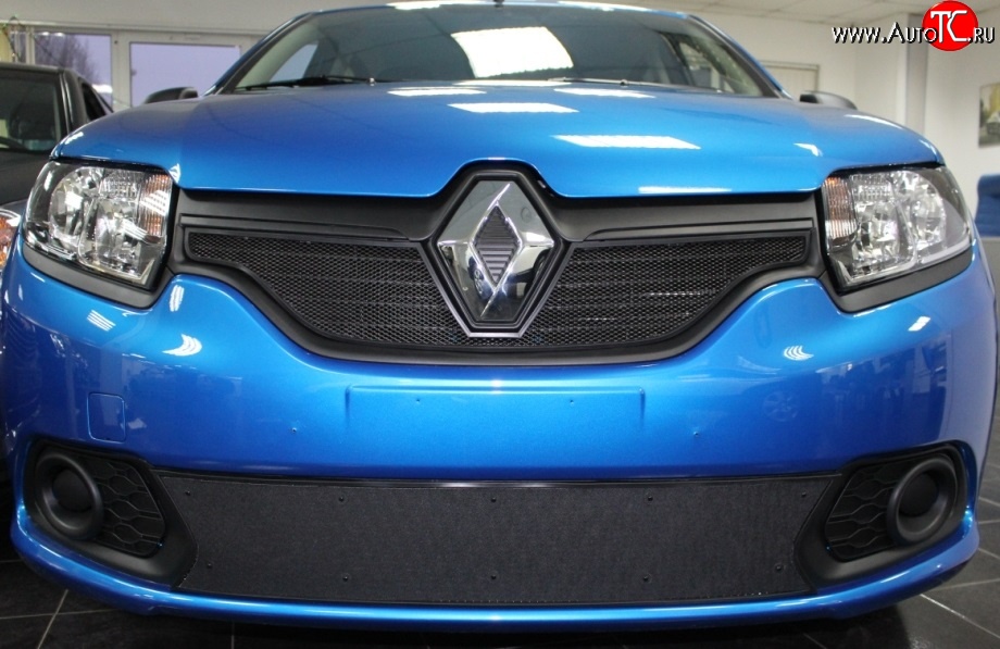 1 469 р. Сетка в решетку радиатора Russtal  Renault Sandero  (B8) (2014-2018) дорестайлинг (черная)  с доставкой в г. Екатеринбург