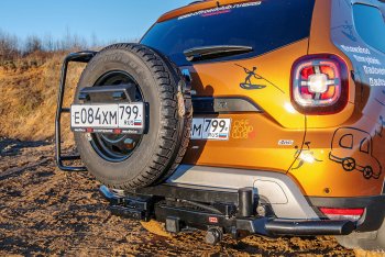 67 999 р. Бампер силовой задний РИФ  Renault Duster  HM (2020-2024) (С квадратом под фаркоп, калиткой и подсветкой номера)  с доставкой в г. Екатеринбург. Увеличить фотографию 1