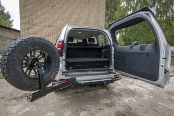 77 999 р. Бампер силовой задний РИФ Toyota Land Cruiser Prado J150 1-ый рестайлинг (2013-2017) (С квадратом под фаркоп, калиткой и подсветкой номера)  с доставкой в г. Екатеринбург. Увеличить фотографию 9