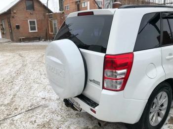 6 949 р. Пластиковый колпак запасного колеса SUZUKI (верхняя часть, 225/70/16)  Suzuki Grand Vitara ( FTB03 3 двери,  3TD62, TL52 5 дверей,  JT 5 дверей,  JT 3 двери,  JT) - Grand Vitara XL7 (неокрашенный)  с доставкой в г. Екатеринбург. Увеличить фотографию 13