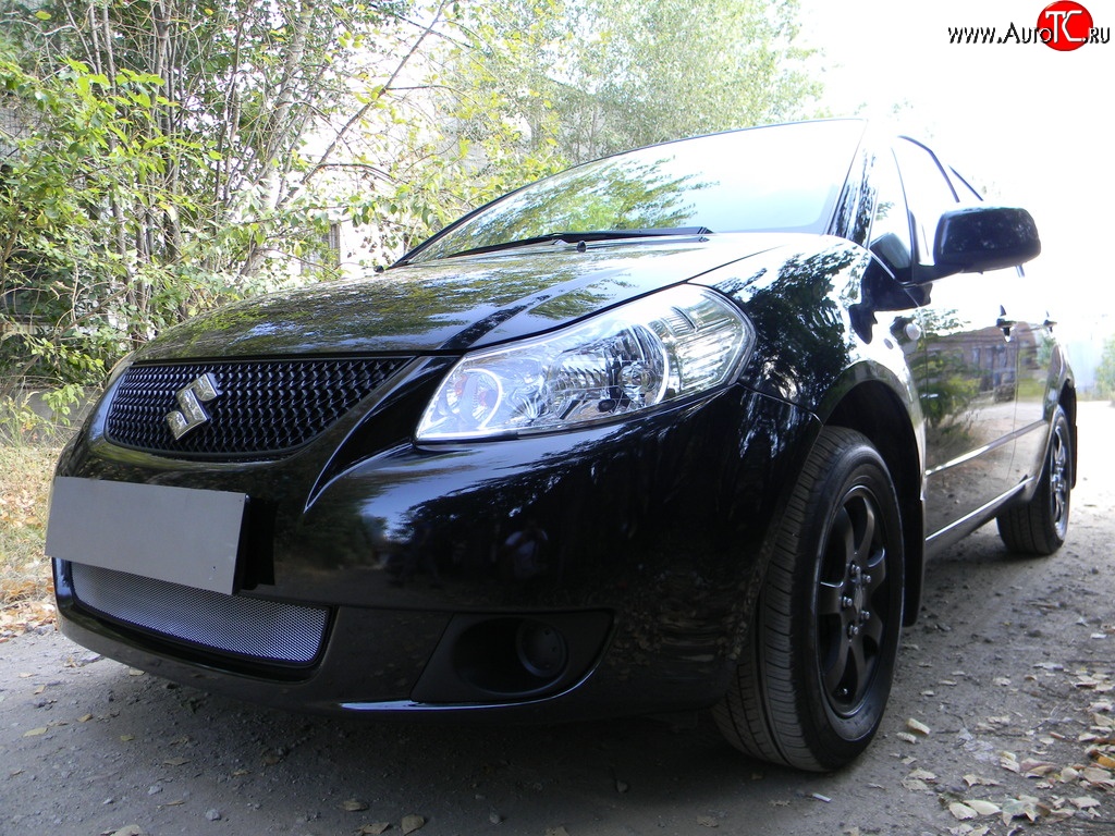 1 539 р. Сетка на бампер Russtal (хром)  Suzuki SX4  GYA,GYB (2010-2016)  рестайлинг, хэтчбэк  с доставкой в г. Екатеринбург