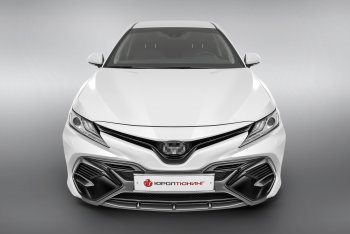 17 999 р. Накладка в центральный воздухозаборник переднего бампера Harius  Toyota Camry  XV70 (2017-2021) дорестайлинг (Неокрашенная)  с доставкой в г. Екатеринбург. Увеличить фотографию 1