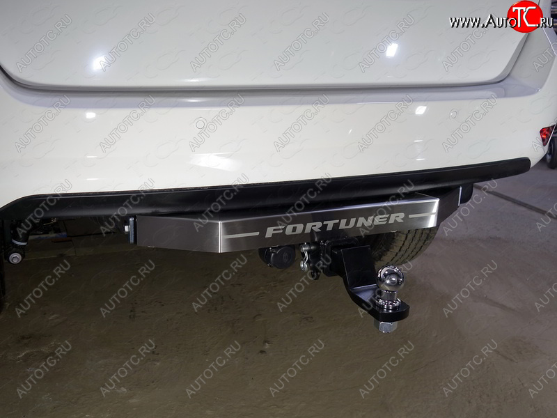 22 799 р. Фаркоп (тягово-сцепное устройство) TCC (надпись Fortuner)  Toyota Fortuner  AN160 (2015-2024) дорестайлинг, рестайлинг (оцинкованный, шар Е - нержавейка)  с доставкой в г. Екатеринбург