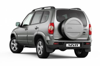 2 659 р. Чехол запасного колеса Bertone Chevrolet Niva 2123 дорестайлинг (2002-2008) (Неокрашенный)  с доставкой в г. Екатеринбург. Увеличить фотографию 1