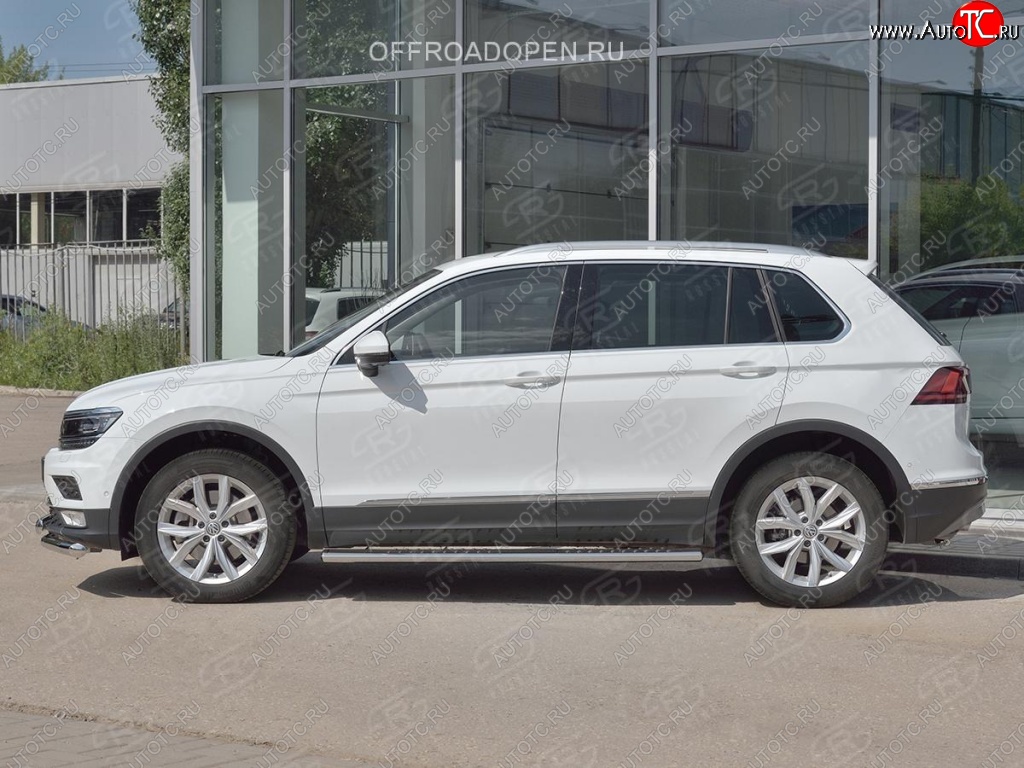 31 649 р. Пороги труба 120х60 овал с проступью Russtal Volkswagen Tiguan Mk2 дорестайлинг (2016-2020)  с доставкой в г. Екатеринбург